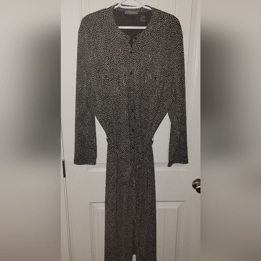 Liz Claiborne Long Sleeve Black and White Patterned Dress